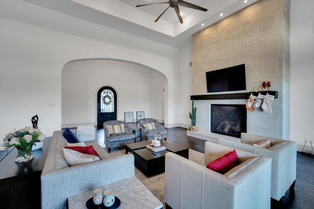 2008 La Salle, Flower Mound, TX 75022