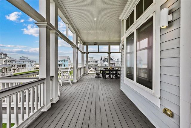 3835 Seabreeze Lane, Galveston, TX 77554