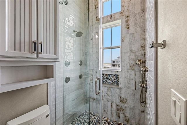 3835 Seabreeze Lane, Galveston, TX 77554