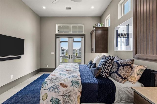 3835 Seabreeze Lane, Galveston, TX 77554
