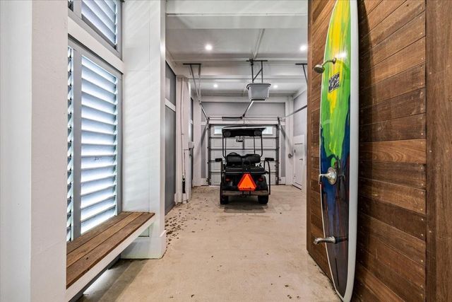 3835 Seabreeze Lane, Galveston, TX 77554
