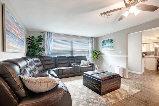 242 176TH AVENUE E, Redington Shores, FL 33708