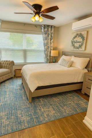 242 176TH AVENUE E, Redington Shores, FL 33708
