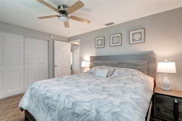 242 176TH AVENUE E, Redington Shores, FL 33708
