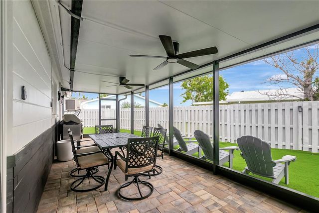 242 176TH AVENUE E, Redington Shores, FL 33708