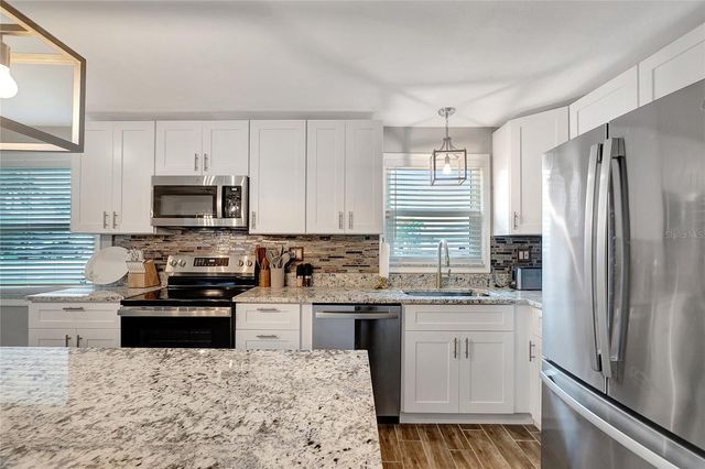 242 176TH AVENUE E, Redington Shores, FL 33708
