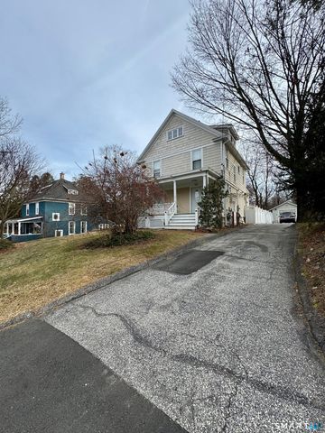 38 Wooster Heights, Danbury, CT 06810