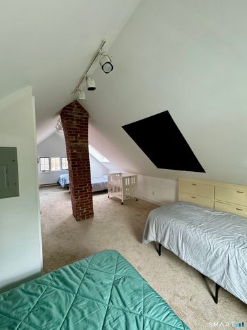 38 Wooster Heights, Danbury, CT 06810