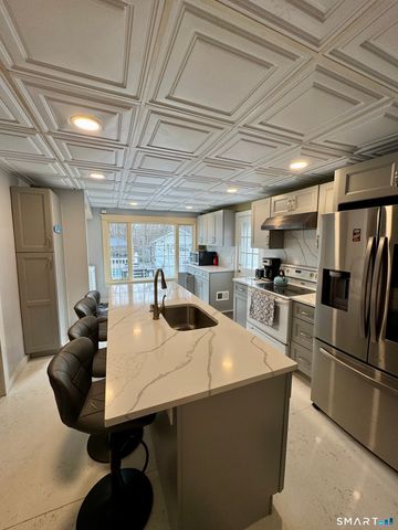 38 Wooster Heights, Danbury, CT 06810