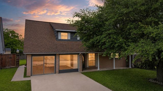 5515 Greylog Drive, Houston, TX 77048