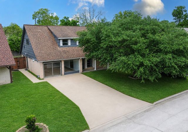 5515 Greylog Drive, Houston, TX 77048