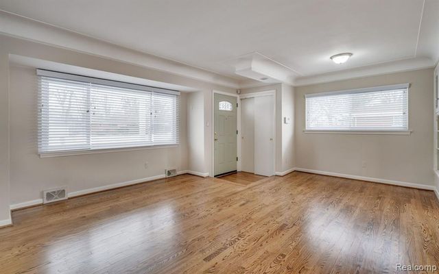 53270 Aulgur Drive, Shelby Twp, MI 48316