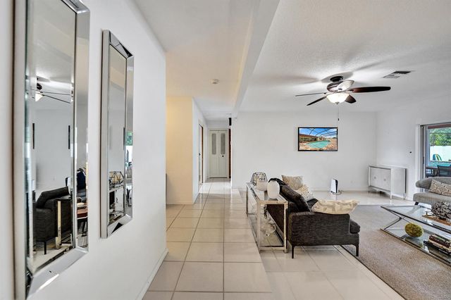 7381 SW 6th Court, Plantation, FL 33317