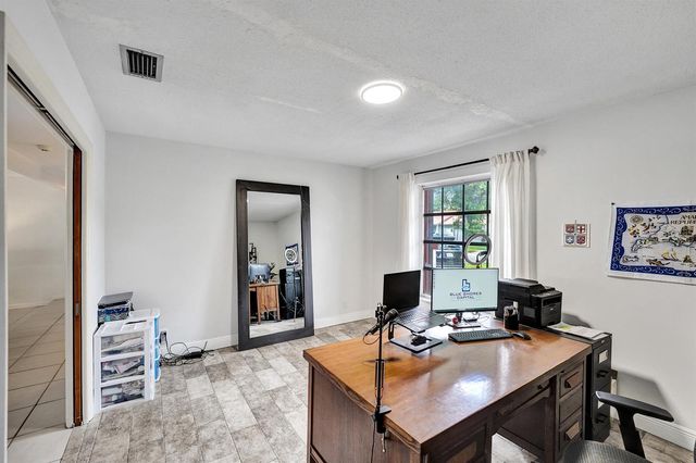 7381 SW 6th Court, Plantation, FL 33317