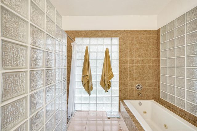 7381 SW 6th Court, Plantation, FL 33317