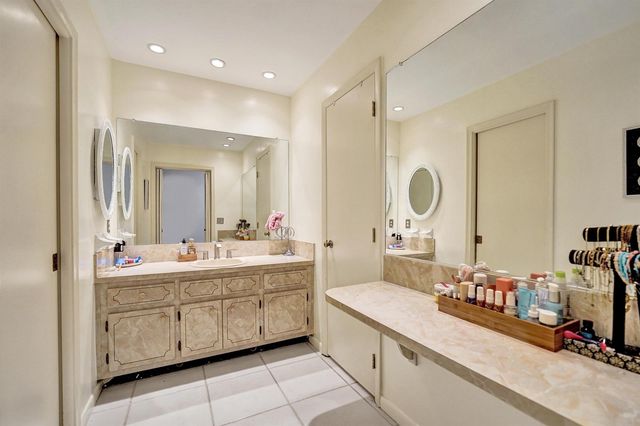 7381 SW 6th Court, Plantation, FL 33317