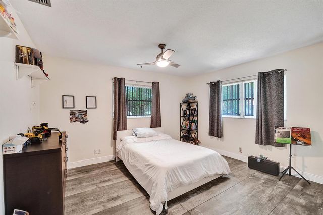 7381 SW 6th Court, Plantation, FL 33317