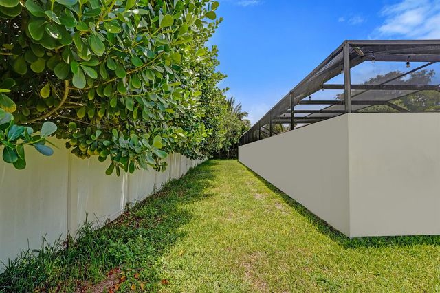 7381 SW 6th Court, Plantation, FL 33317