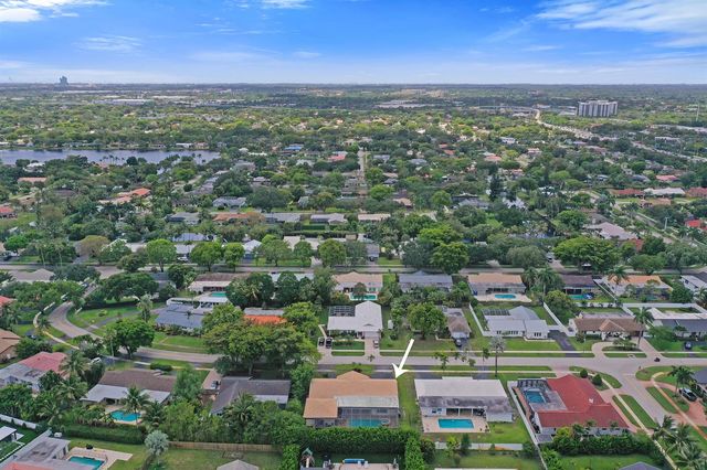 7381 SW 6th Court, Plantation, FL 33317