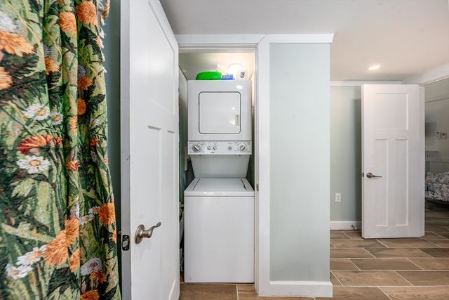 17 Ploughed Neck Rd, Sandwich, MA 02537