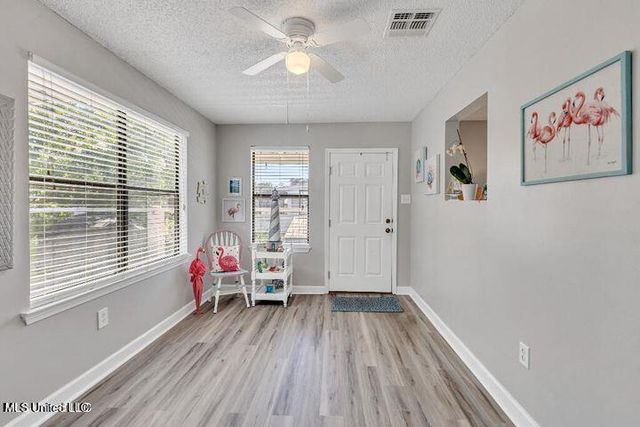 6371 Shawnee Street, Kiln, MS 39556