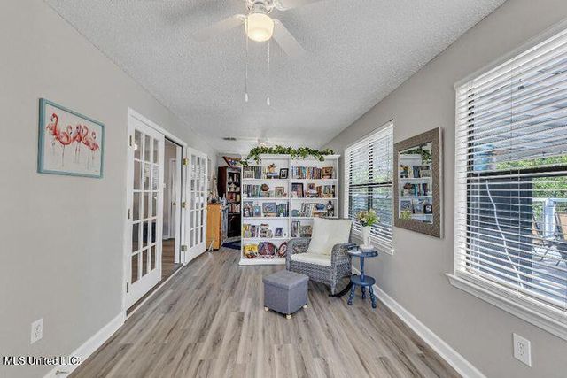 6371 Shawnee Street, Kiln, MS 39556