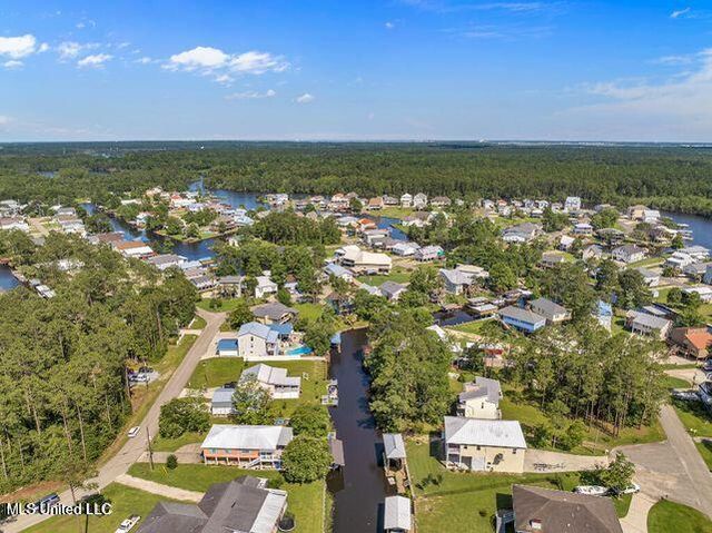6371 Shawnee Street, Kiln, MS 39556