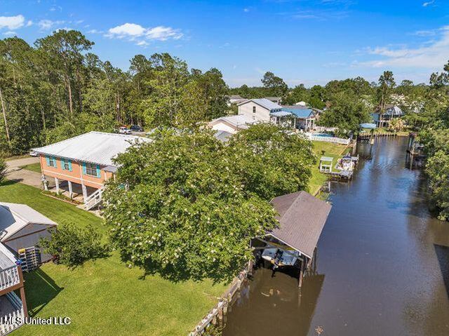 6371 Shawnee Street, Kiln, MS 39556