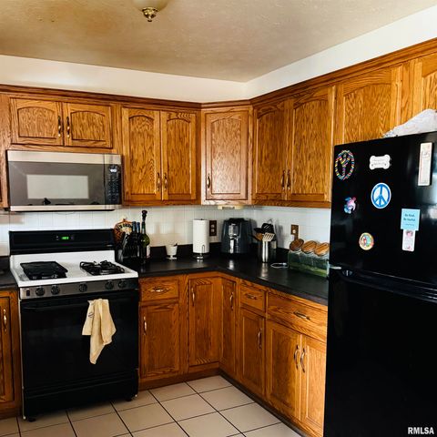 2536 Charlack Avenue, Springfield, IL 62704