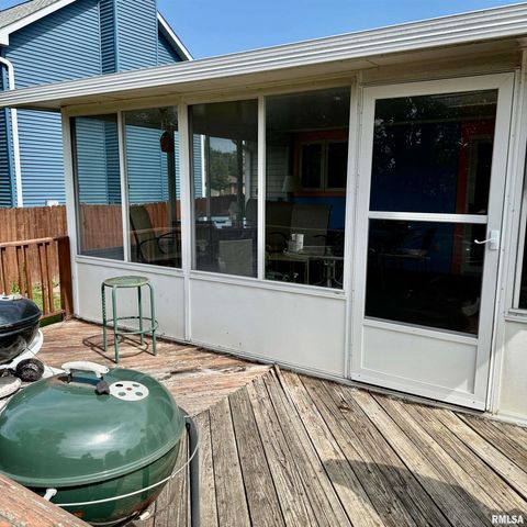 2536 Charlack Avenue, Springfield, IL 62704