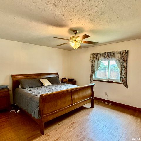 2536 Charlack Avenue, Springfield, IL 62704