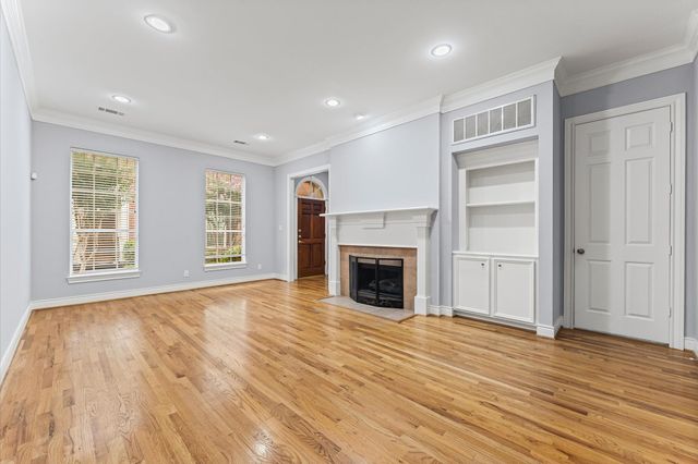 6839 Staffordshire Boulevard, Houston, TX 77030