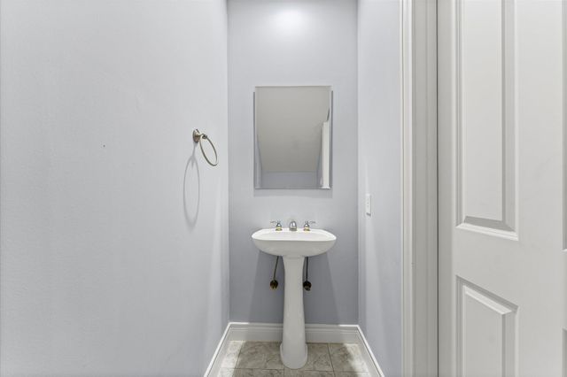 6839 Staffordshire Boulevard, Houston, TX 77030