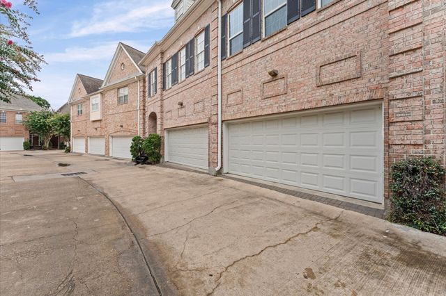 6839 Staffordshire Boulevard, Houston, TX 77030