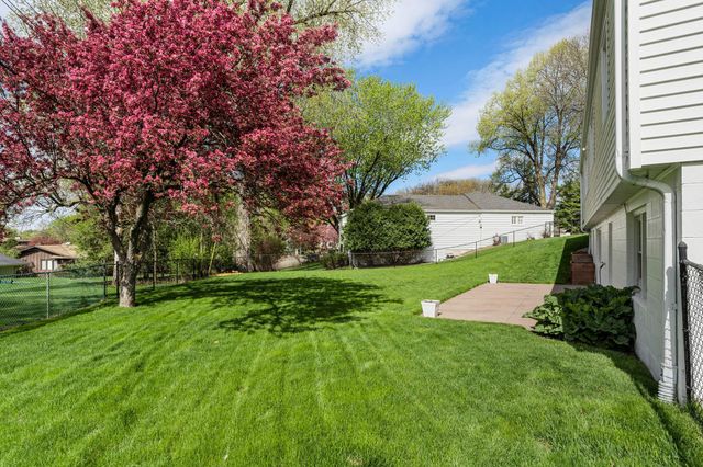 6708 Sally Lane, Edina, MN 55439