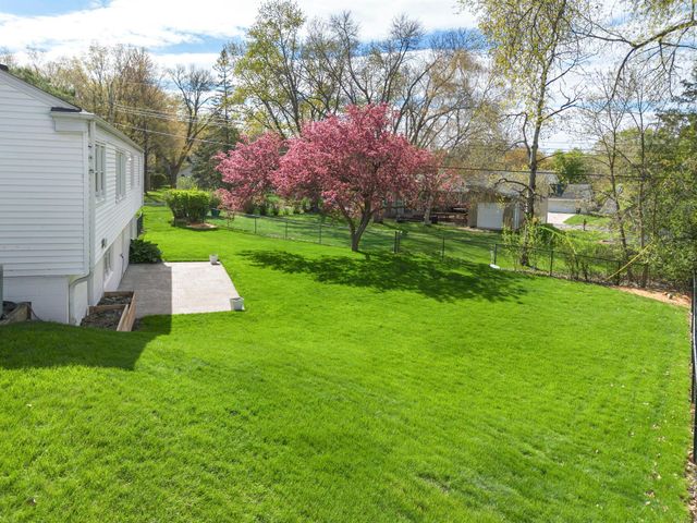 6708 Sally Lane, Edina, MN 55439