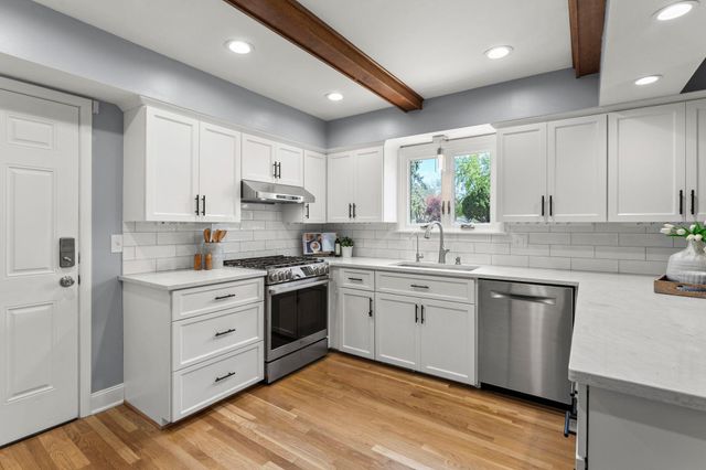 6708 Sally Lane, Edina, MN 55439