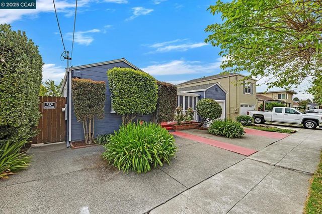 458 36th Street, Richmond, CA 94805