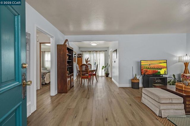 458 36th Street, Richmond, CA 94805
