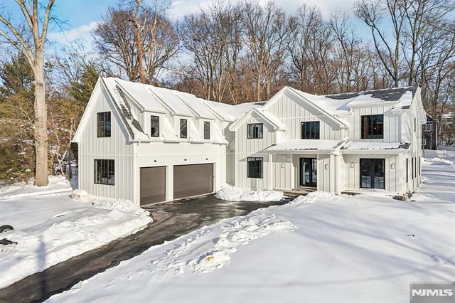 91 Macarthur Avenue, Closter, NJ 07624