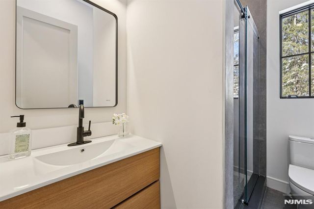 91 Macarthur Avenue, Closter, NJ 07624