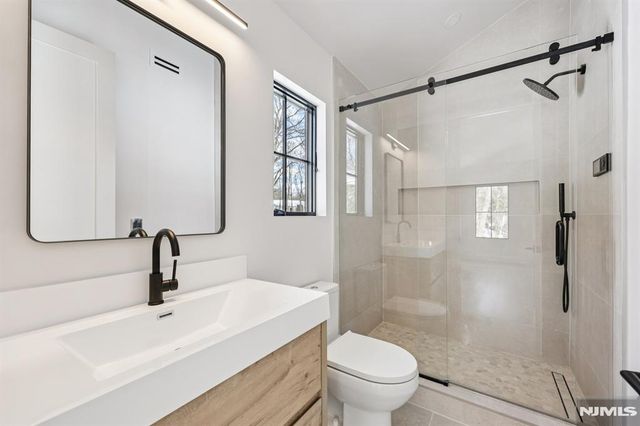 91 Macarthur Avenue, Closter, NJ 07624