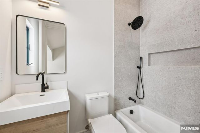 91 Macarthur Avenue, Closter, NJ 07624