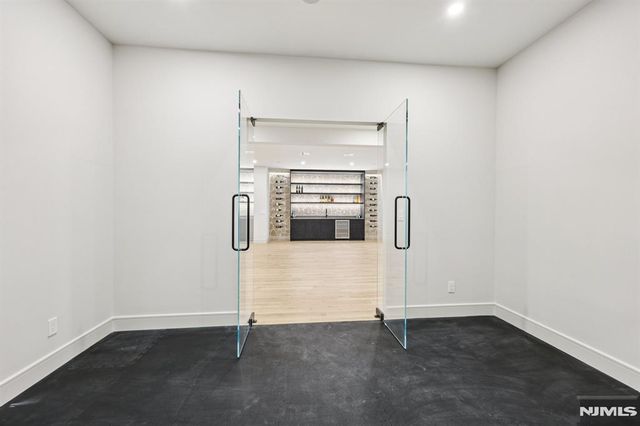 91 Macarthur Avenue, Closter, NJ 07624