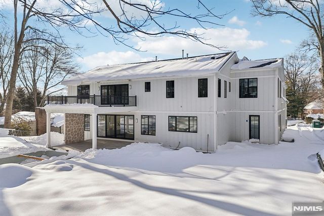 91 Macarthur Avenue, Closter, NJ 07624