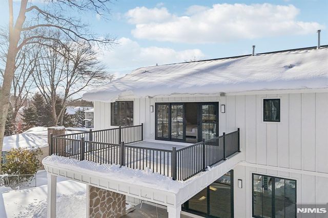 91 Macarthur Avenue, Closter, NJ 07624