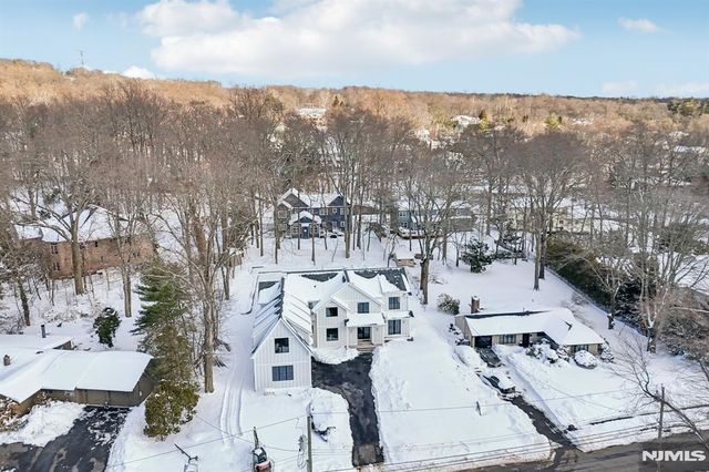 91 Macarthur Avenue, Closter, NJ 07624