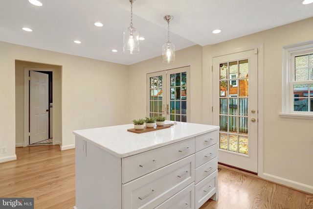 3517 S UTAH ST, Arlington, VA 22206