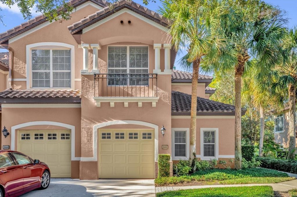 202 CAMINO REAL BOULEVARD 202, Howey In The Hills, FL 34737