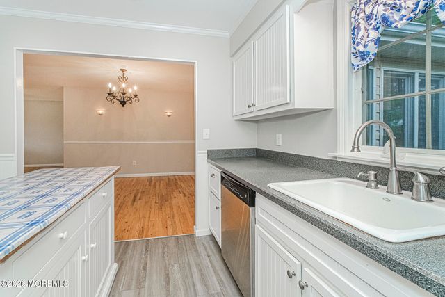 90 Oak Hill Drive, Toms River, NJ 08753